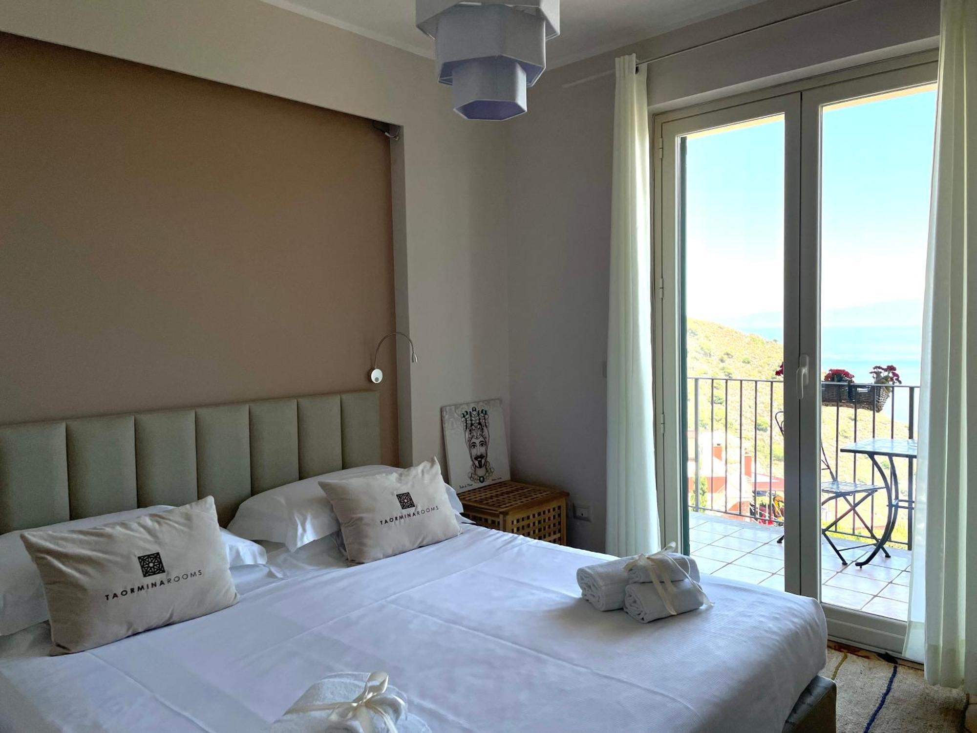 Taormina Rooms Panoramic Apartments Exterior foto